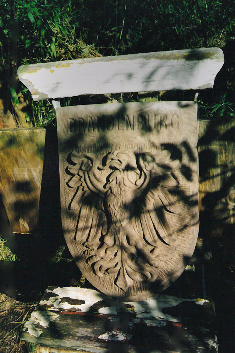 Wappen mit Brandenburg-Adler als Relief